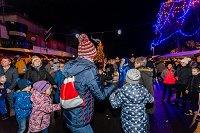 PRAZNIČNA TRŽNICA V DIVAČI in PRIHOD DEDKA MRAZA 35